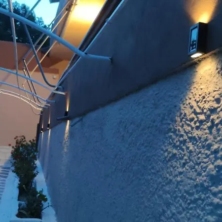 Penthouse Studio Next To The Sea Salamina Exterior photo