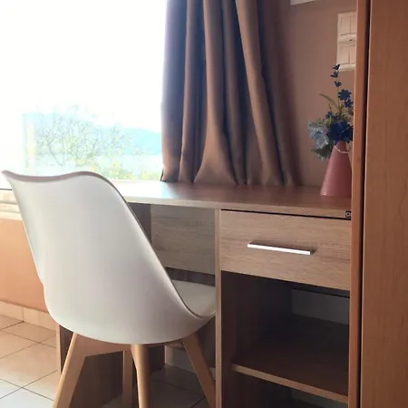 Penthouse Studio Next To The Sea Salamina Exterior photo