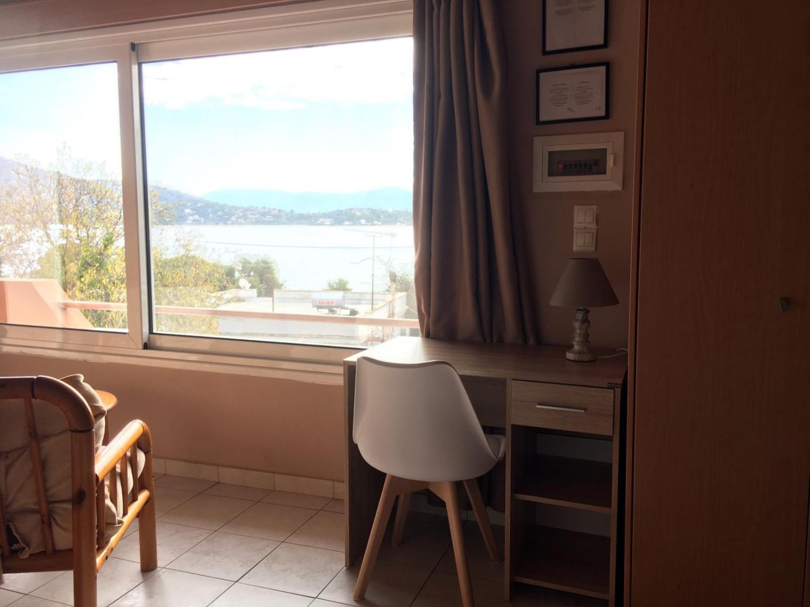 Penthouse Next To The Sea Apartment Salamis